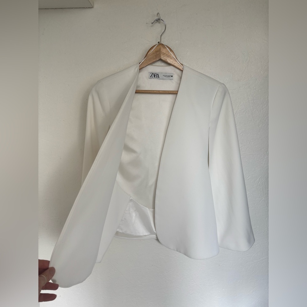 Zara ZW Collection White Cape Blazer Sleeveless Vest Bridal Minimalist - Picture 6 of 15